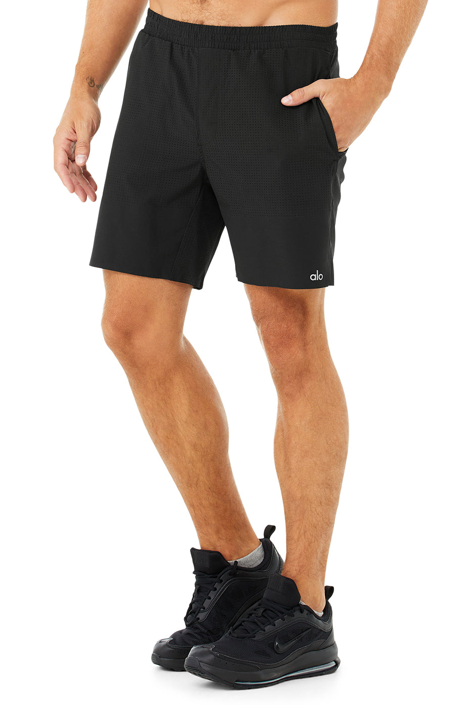 7" Traction Short - Black