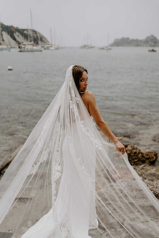 ALBA VEIL