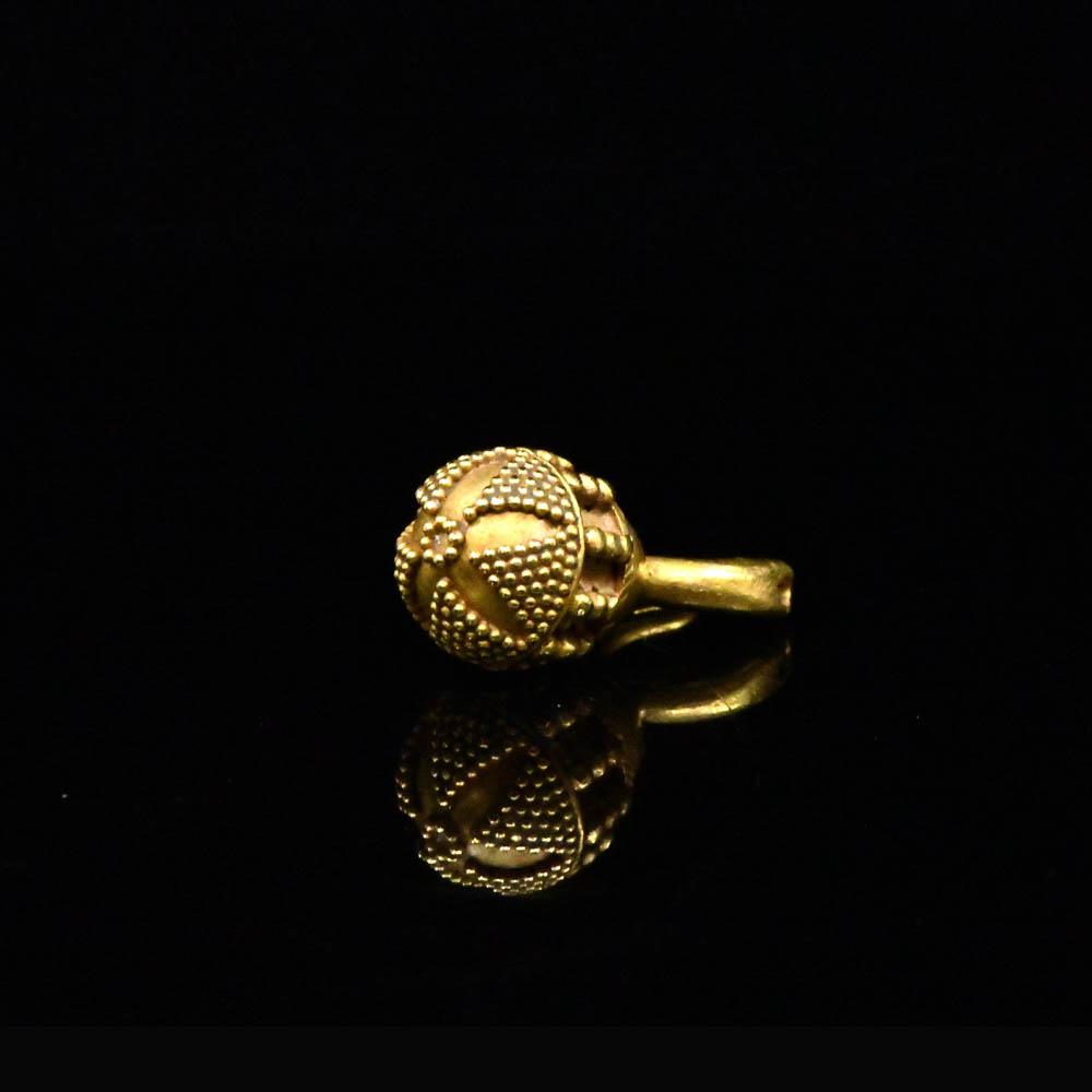 A heavy Gold Drop, Parthian Period, ca. 247 BCE – 224 CE