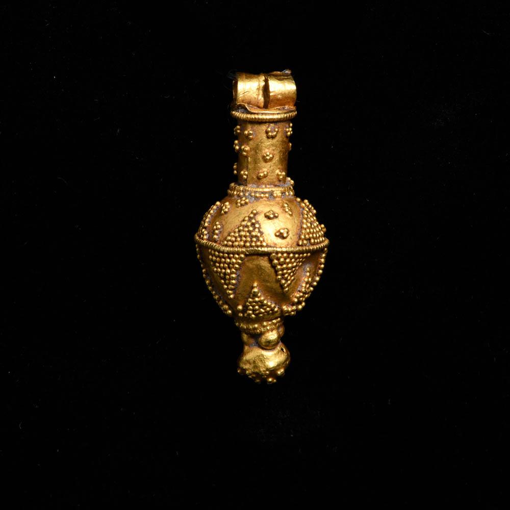 A Hellenistic Gold Granulated Pendant, Eastern Mediterranean, ca. 3rd - 1st century BCE