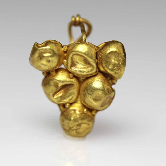 A Roman Gold Grape Earring, ca 1st century CE