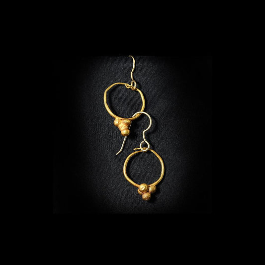 A pair of Roman Gold Grape Earrings, Roman Imperial Period, ca. 1st - 2nd Century CE