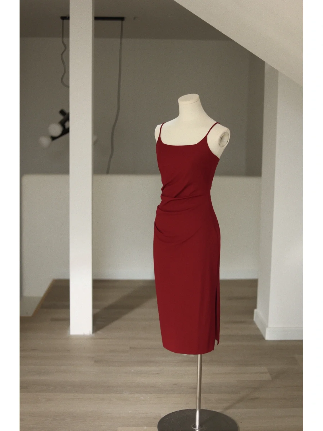 Romantic Feminine Burgundy Sheath Dress