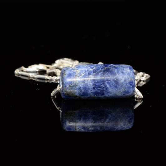 An Inca Sodalite Bead Pendant, ca 1400 CE