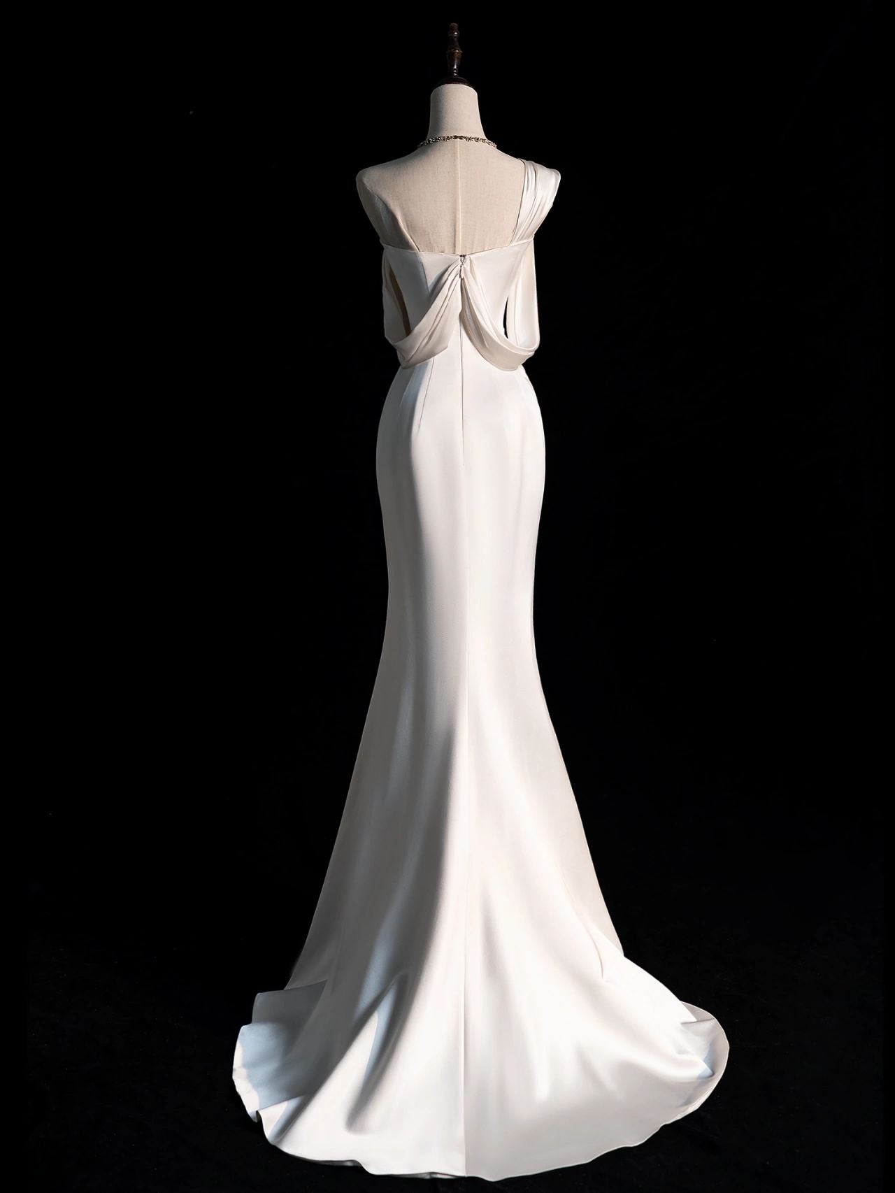 dupioni silk wedding dress Wedding Dress Fabric: A Guide To All Of The Bridal Silks