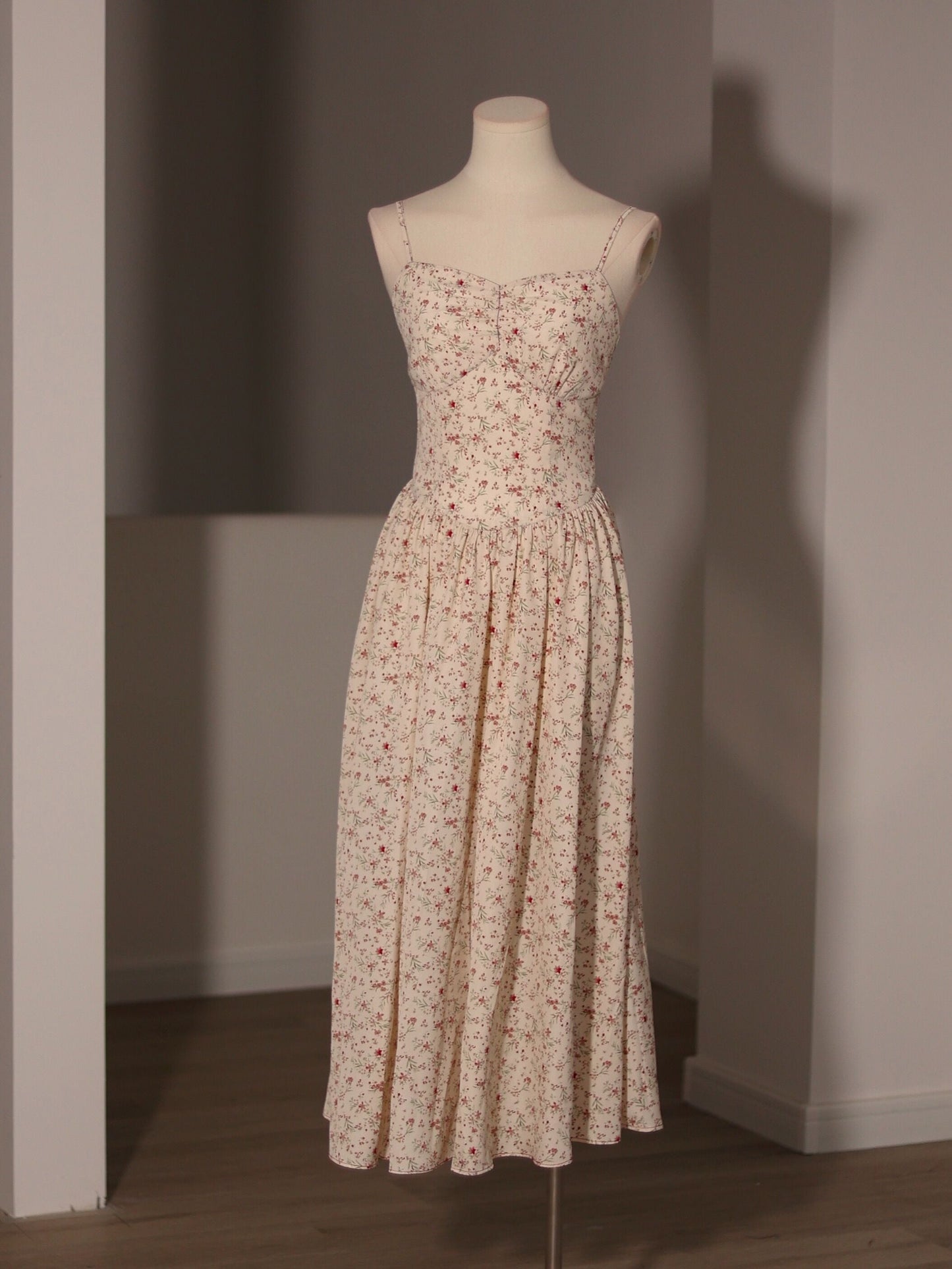 Spaghetti Straps Summer Floral Swing Dress