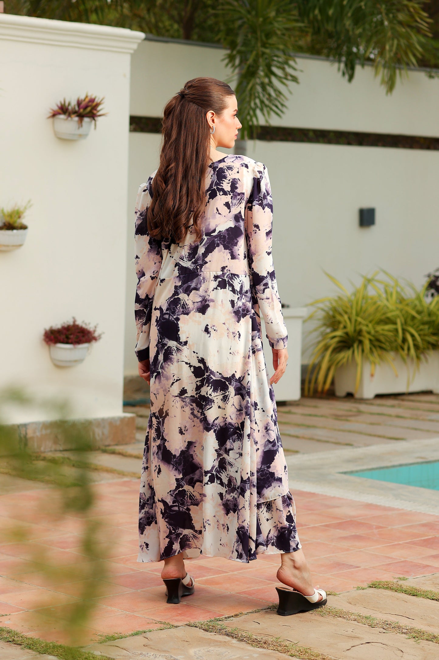 Multi-Layered Retro Floral Maxi Test