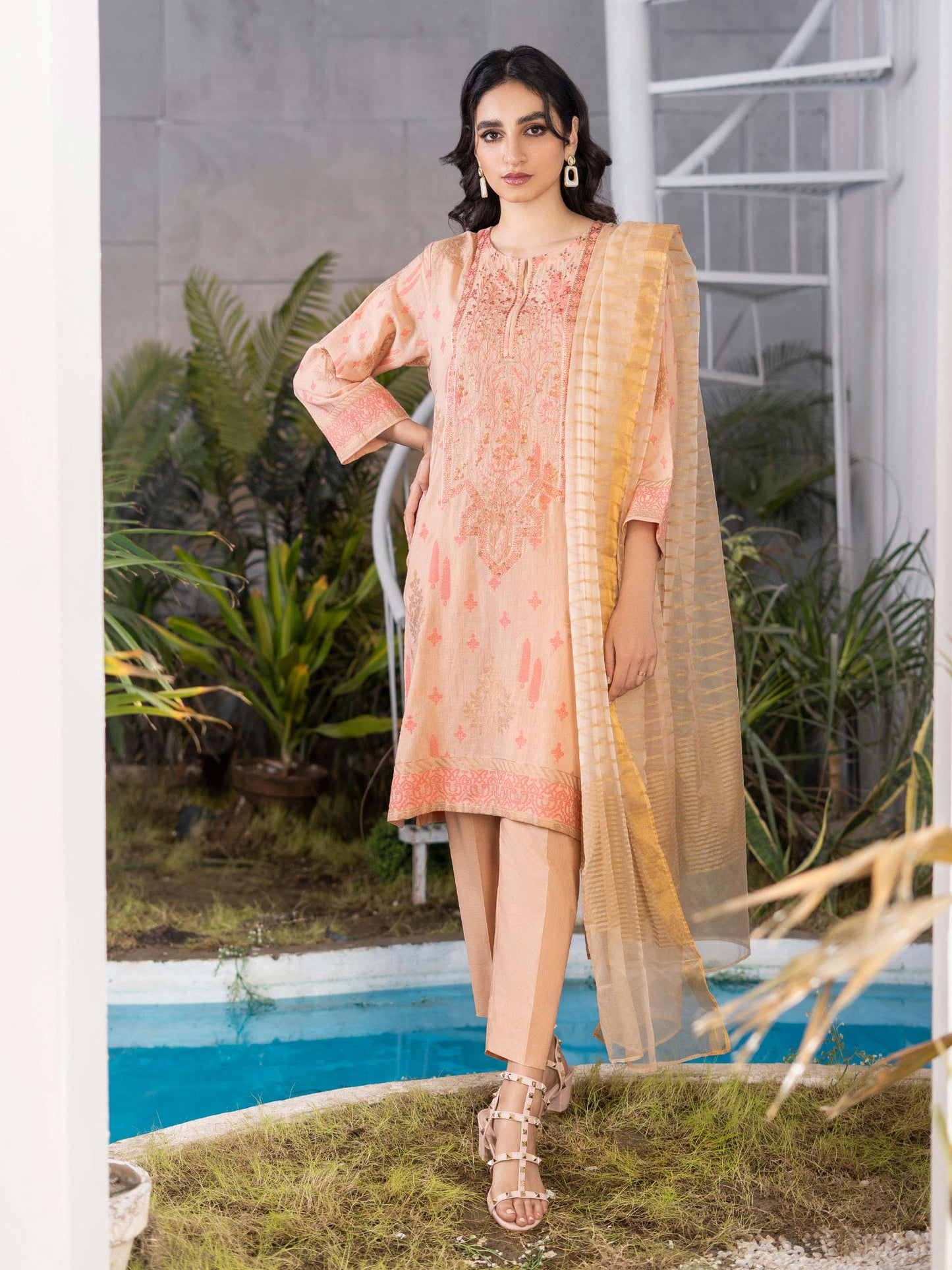 3 Piece Embroidered Jacquard Suit