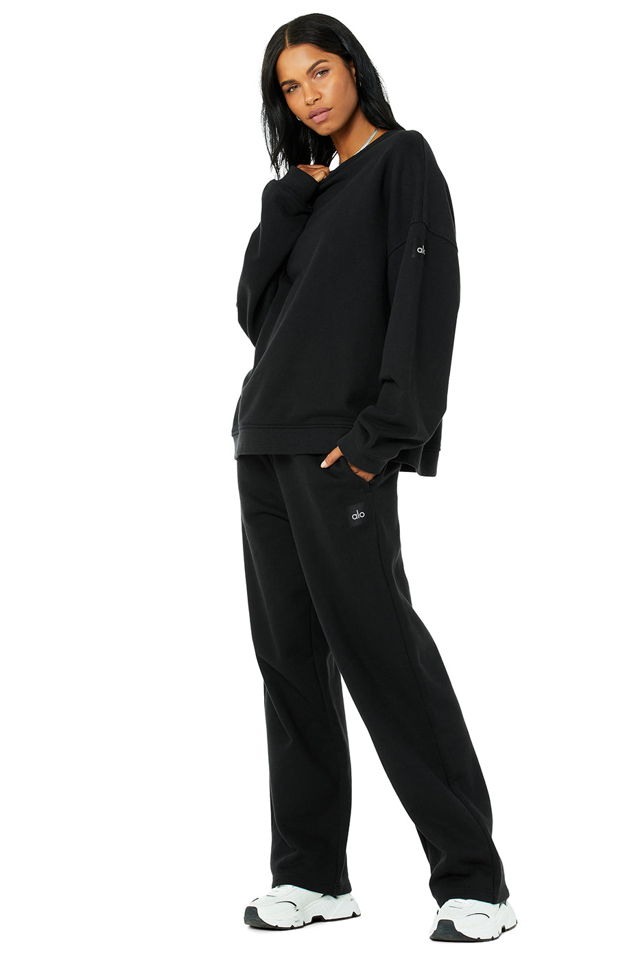 Renown Crew Neck Pullover & Renown Sweatpant Set - Black