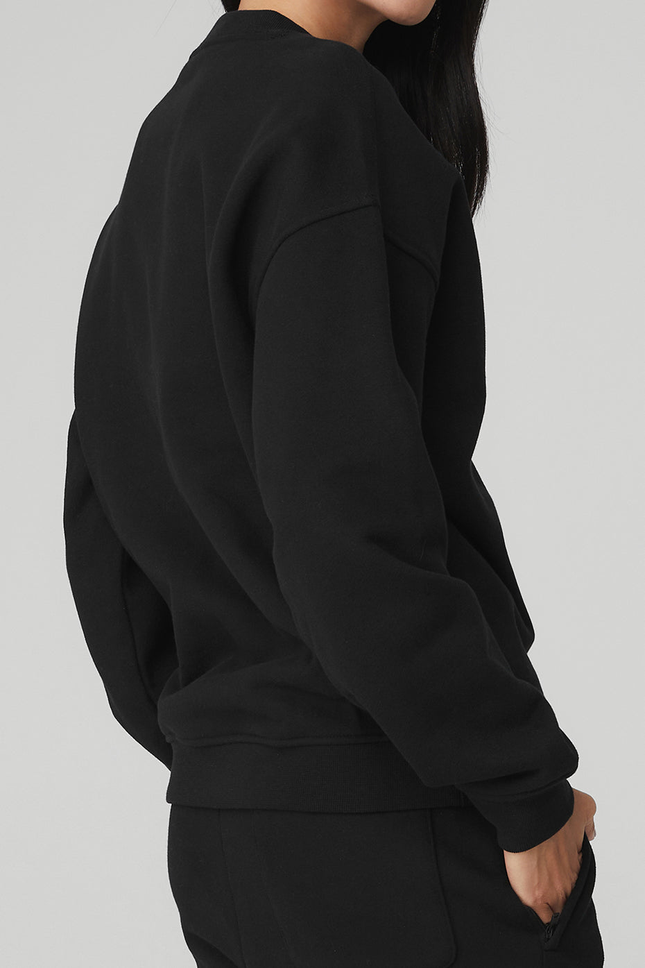 Renown Crew Neck Pullover - Black