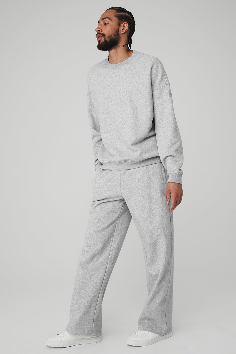 Men's Renown Crew Neck Pullover & Renown Sweatpant Set