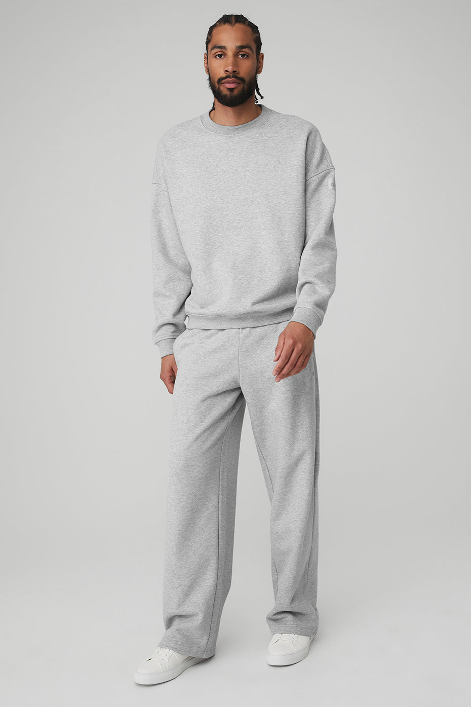 Men's Renown Crew Neck Pullover & Renown Sweatpant Set