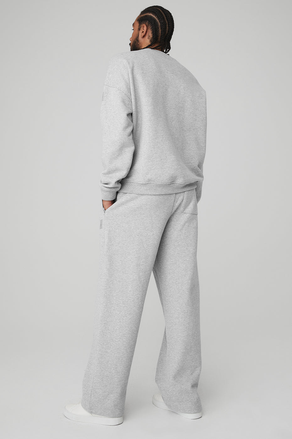 Men's Renown Crew Neck Pullover & Renown Sweatpant Set