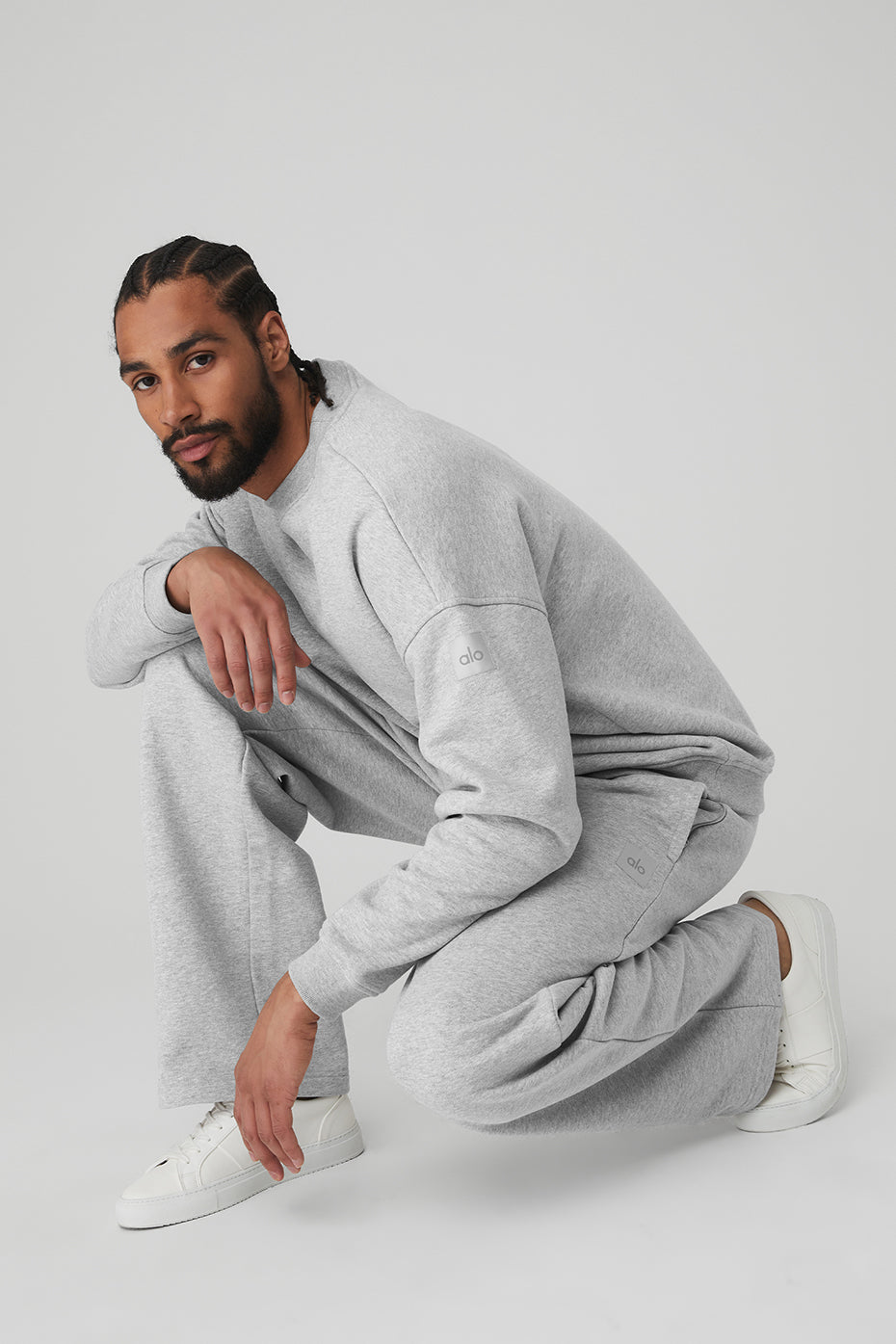 Men's Renown Crew Neck Pullover & Renown Sweatpant Set