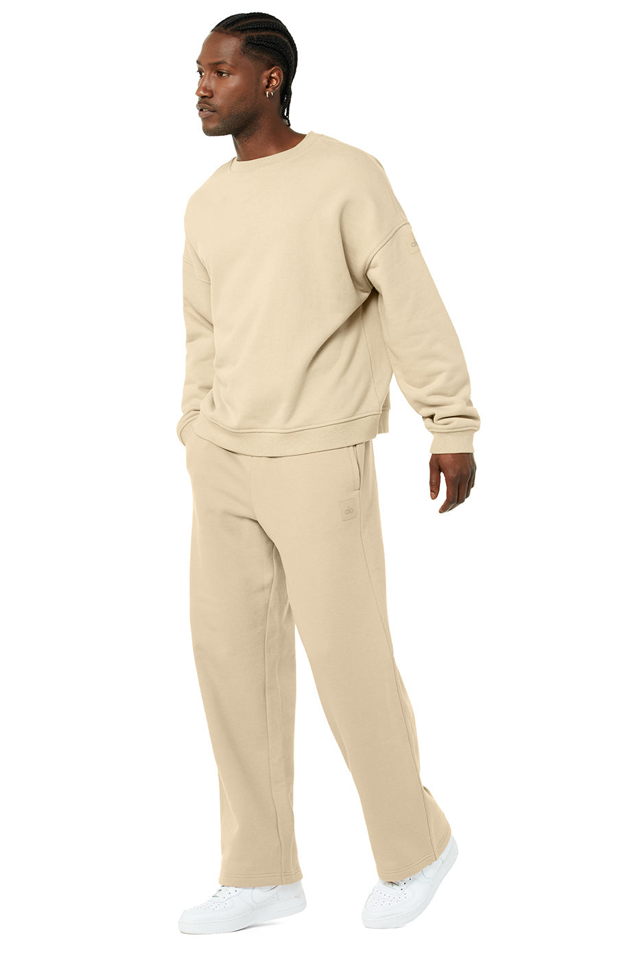 Men's Renown Crew Neck Pullover & Renown Sweatpant Set