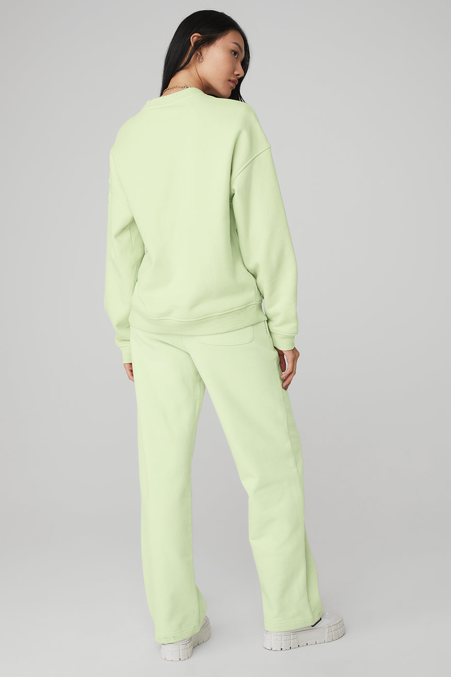 Renown Crew Neck Pullover & Renown Sweatpant Set - Limelight