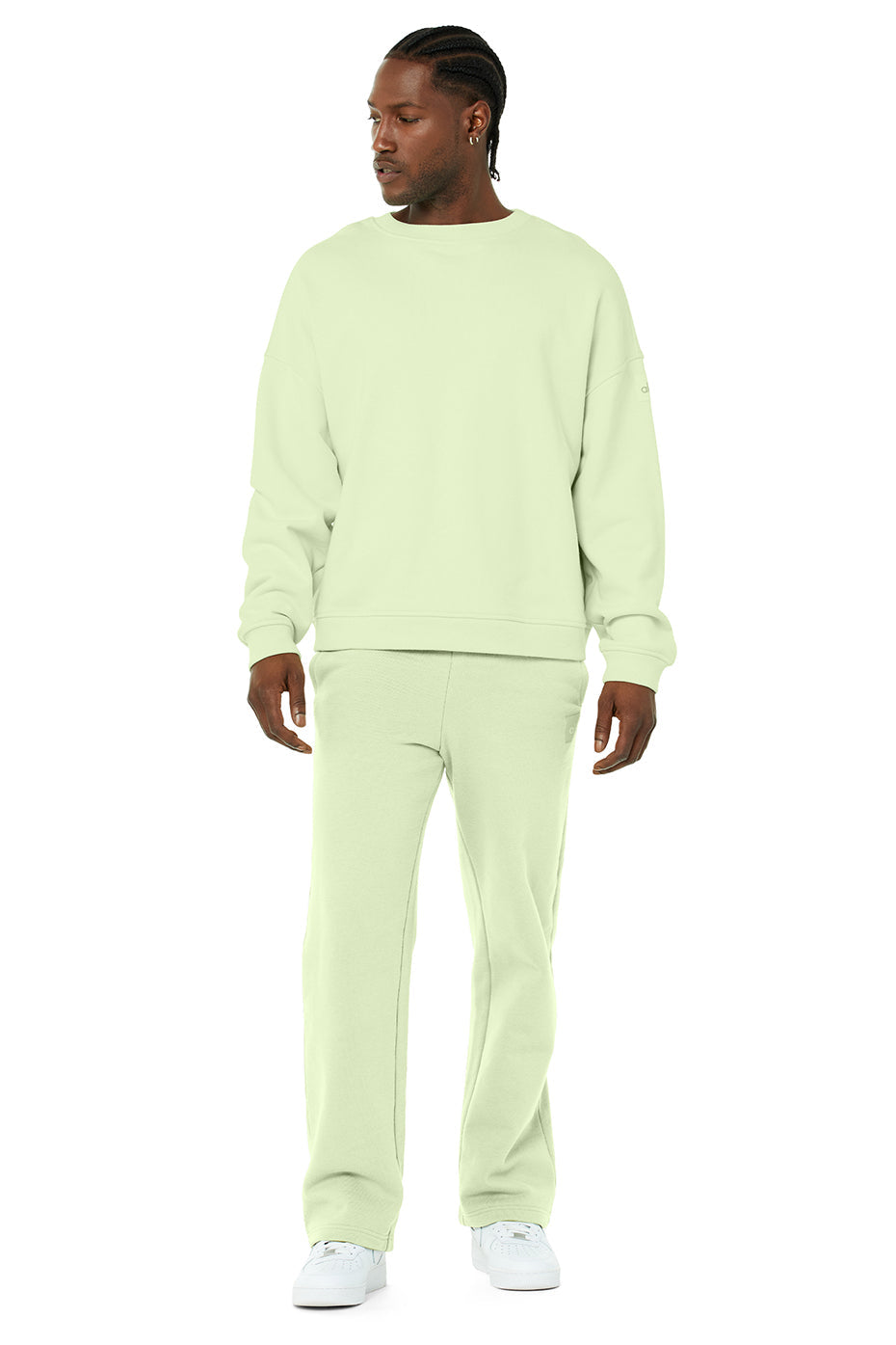 Men's Renown Crew Neck Pullover & Renown Sweatpant Set