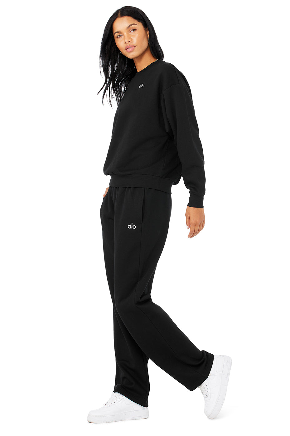 Accolade Crew Neck Pullover & Accolade Straight Leg Sweatpant Set - Black
