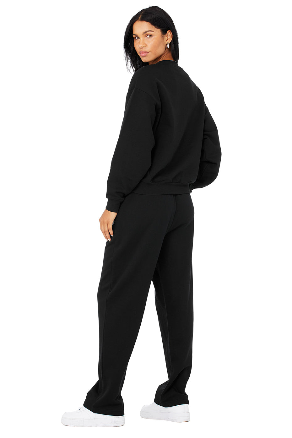 Accolade Crew Neck Pullover & Accolade Straight Leg Sweatpant Set - Black