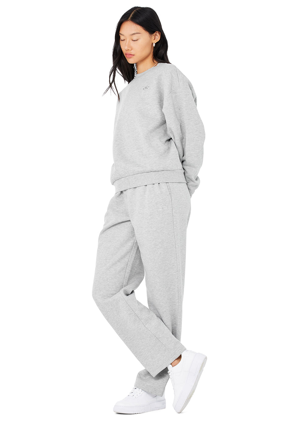 Accolade Crew Neck Pullover & Accolade Straight Leg Sweatpant Set