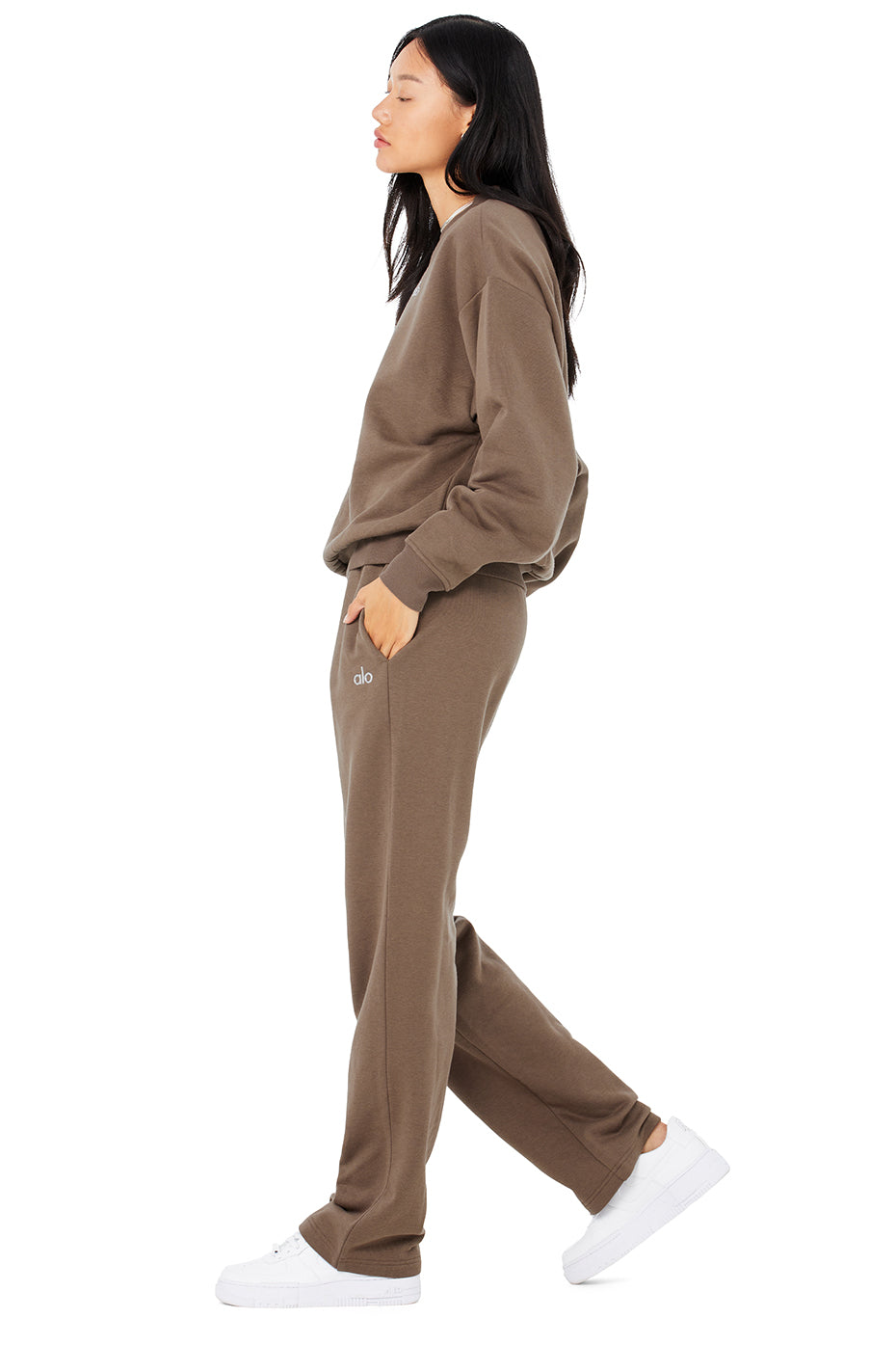 Accolade Crew Neck Pullover & Accolade Straight Leg Sweatpant Set