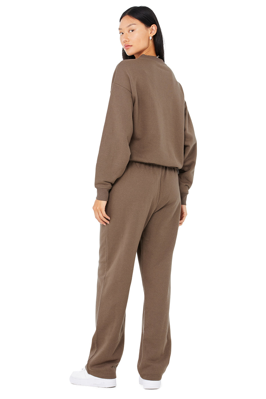 Accolade Crew Neck Pullover & Accolade Straight Leg Sweatpant Set