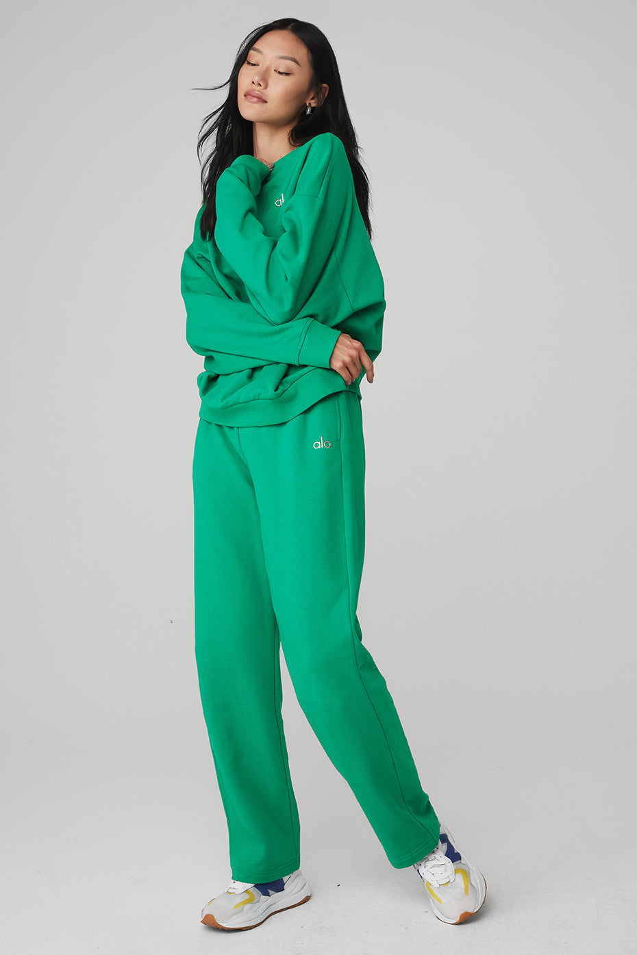 Accolade Crew Neck Pullover & Accolade Straight Leg Sweatpant Set