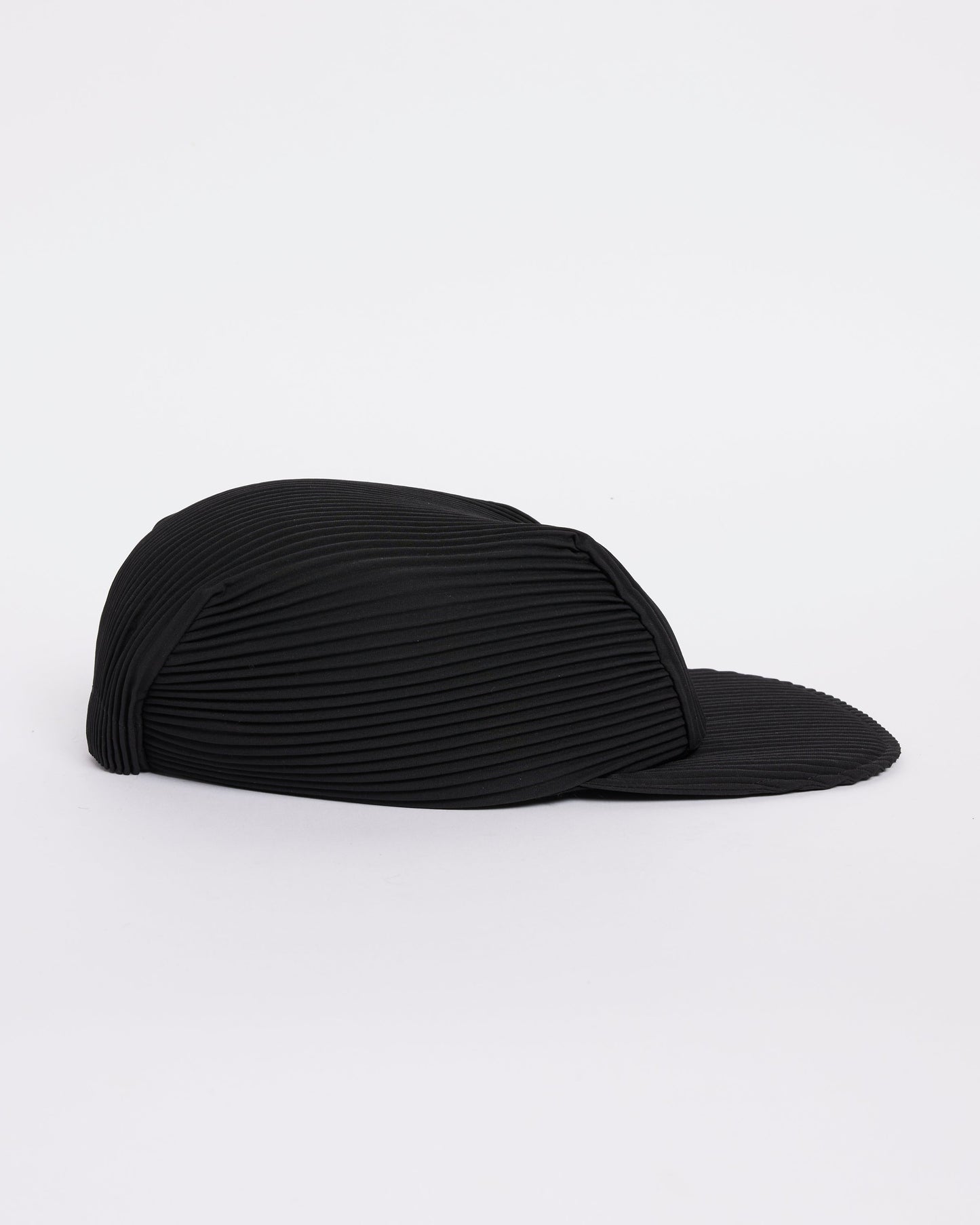 AA506 Cap in Black