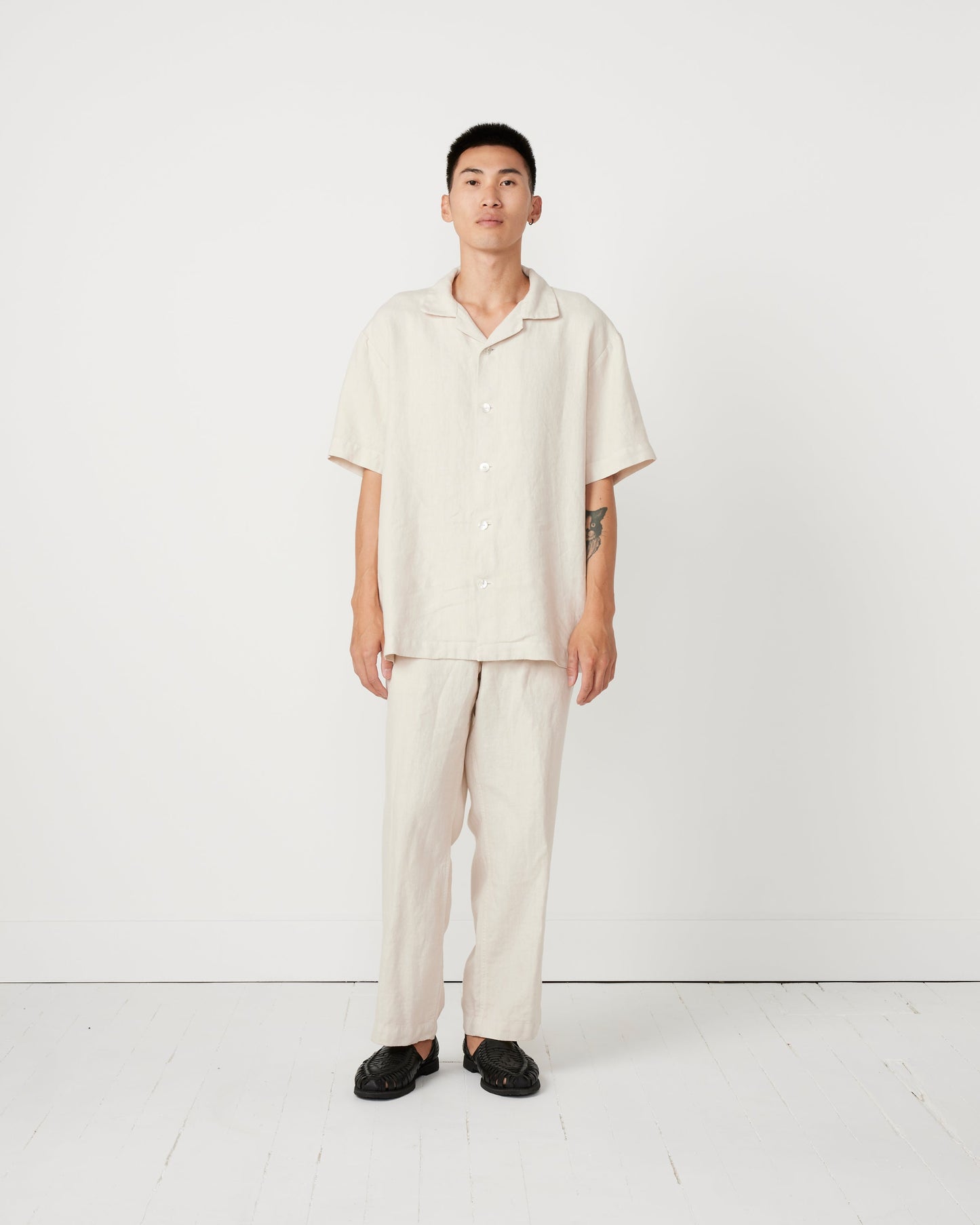 Linen Tab Trouser in Sand