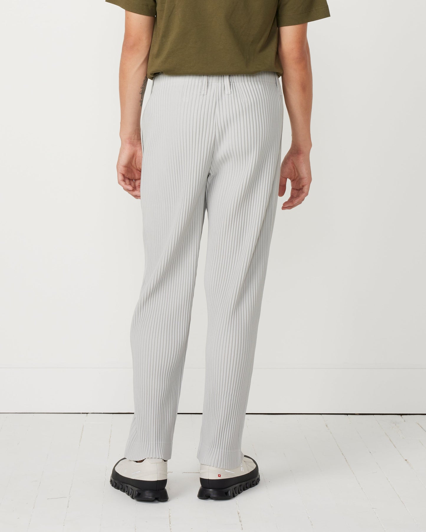 Basics Pant in Light Gray