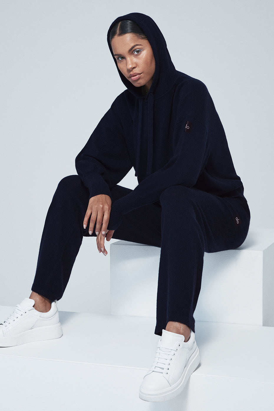Cashmere Jet Set Hoodie - Navy