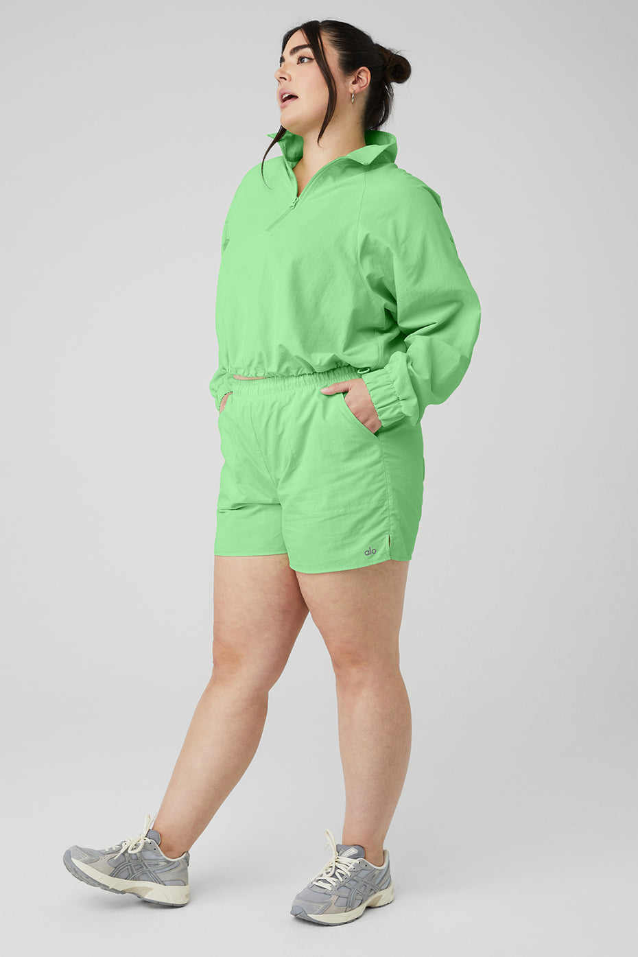 Cropped 1/4 Zip Alumni Pullover & Alumni Short Set - Ultramint