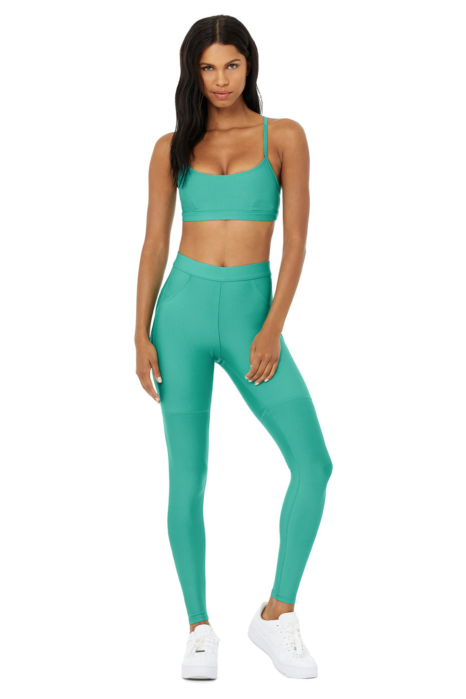 Airlift Intrigue Bra & High-Waist 4 Pocket Utility Legging Set