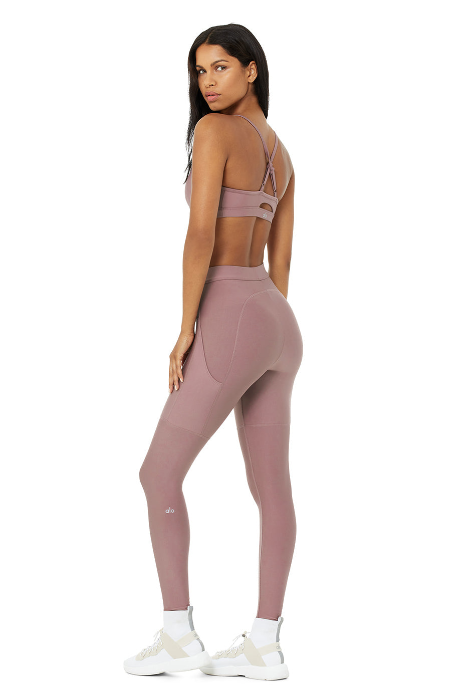 Airlift Intrigue Bra & High-Waist 4 Pocket Utility Legging Set