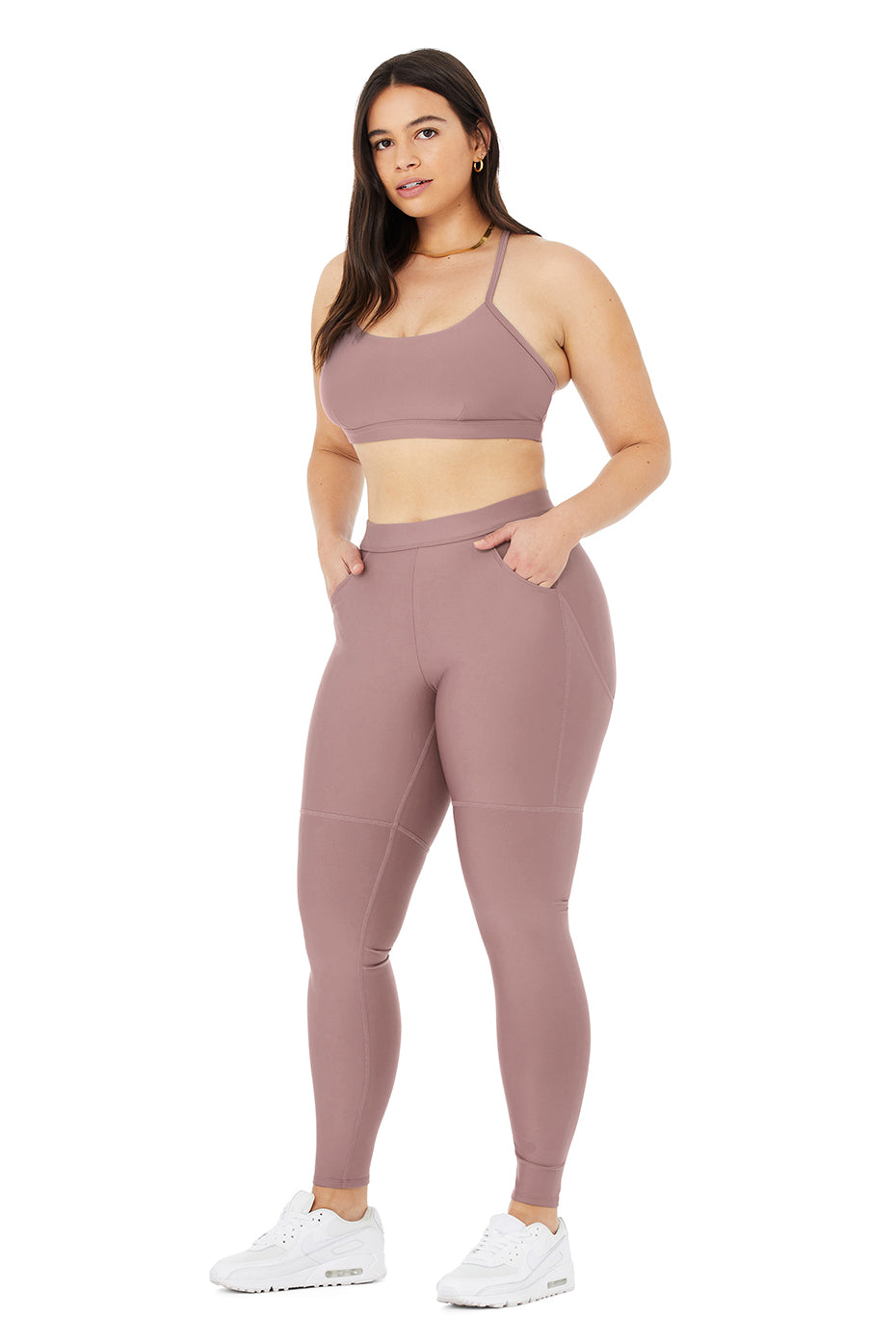 Airlift Intrigue Bra & High-Waist 4 Pocket Utility Legging Set