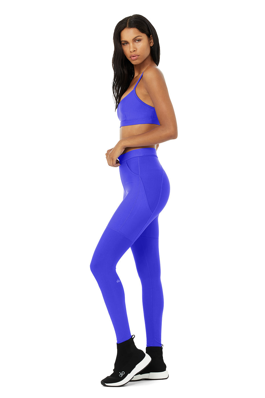 Airlift Intrigue Bra & High-Waist 4 Pocket Utility Legging Set