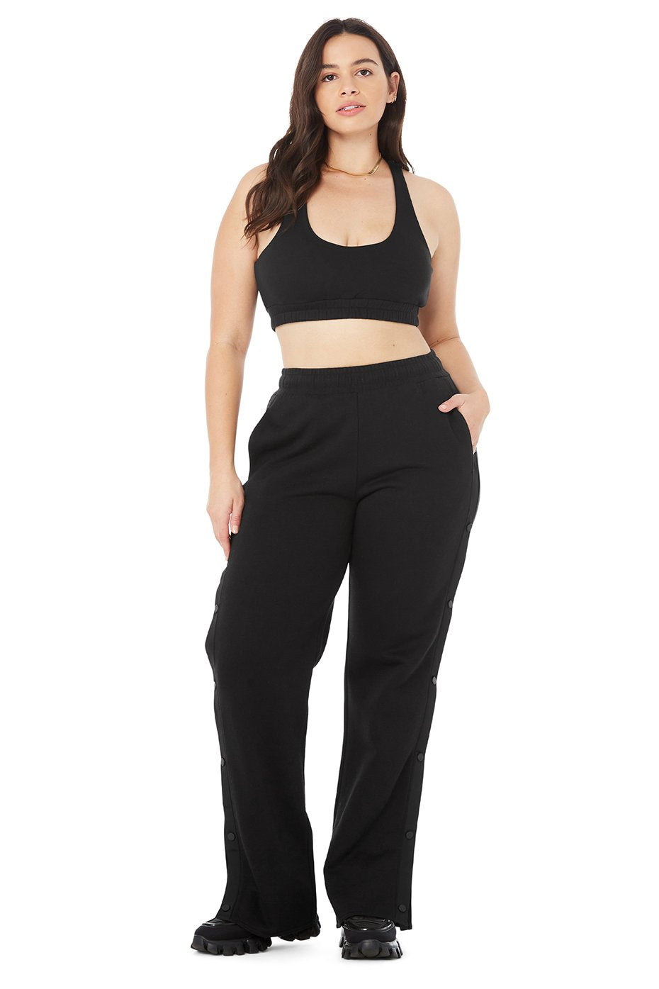 Scoop Neck Sweatshirt Bra & Courtside Tearaway Snap Pant Set - Black