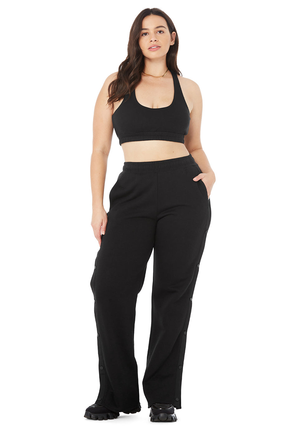 Scoop Neck Sweatshirt Bra & Courtside Tearaway Snap Pant Set