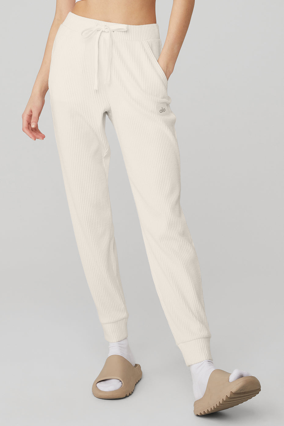 Muse Sweatpant - Ivory