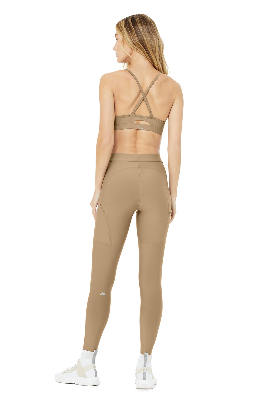 Airlift Intrigue Bra & High-Waist 4 Pocket Utility Legging Set