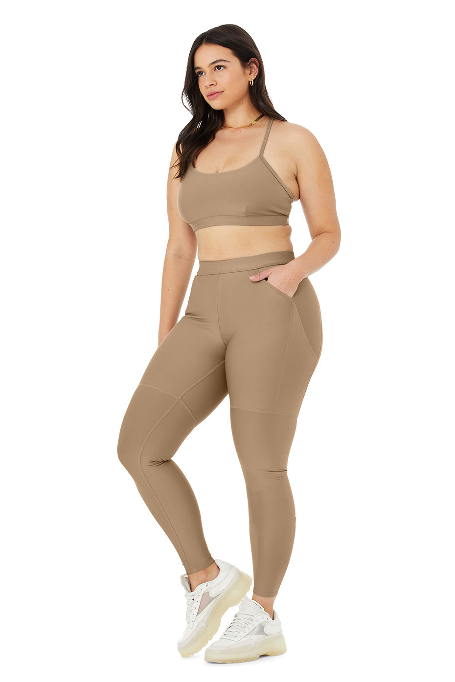 Airlift Intrigue Bra & High-Waist 4 Pocket Utility Legging Set