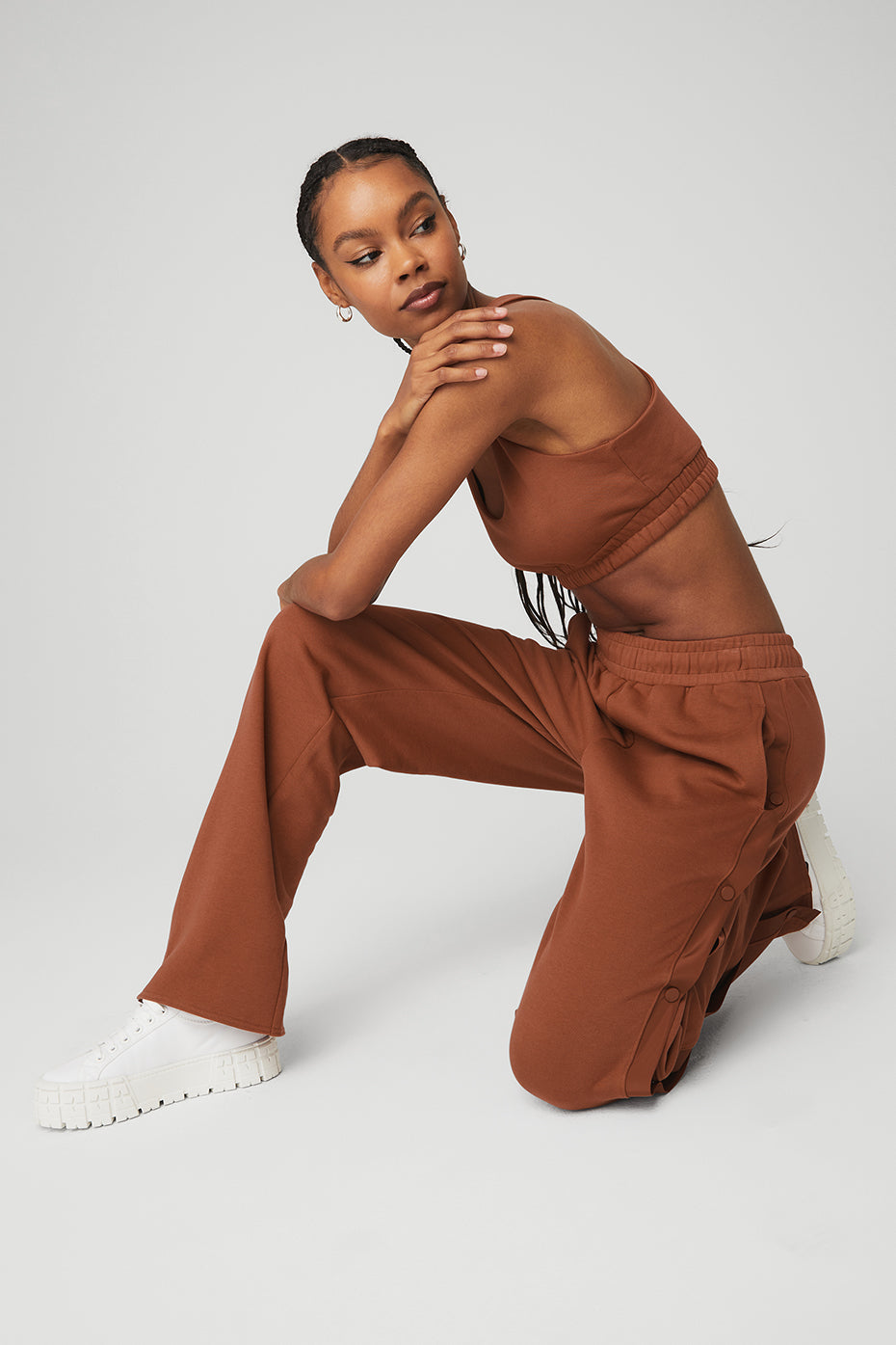 Scoop Neck Sweatshirt Bra & Courtside Tearaway Snap Pant Set - Rust
