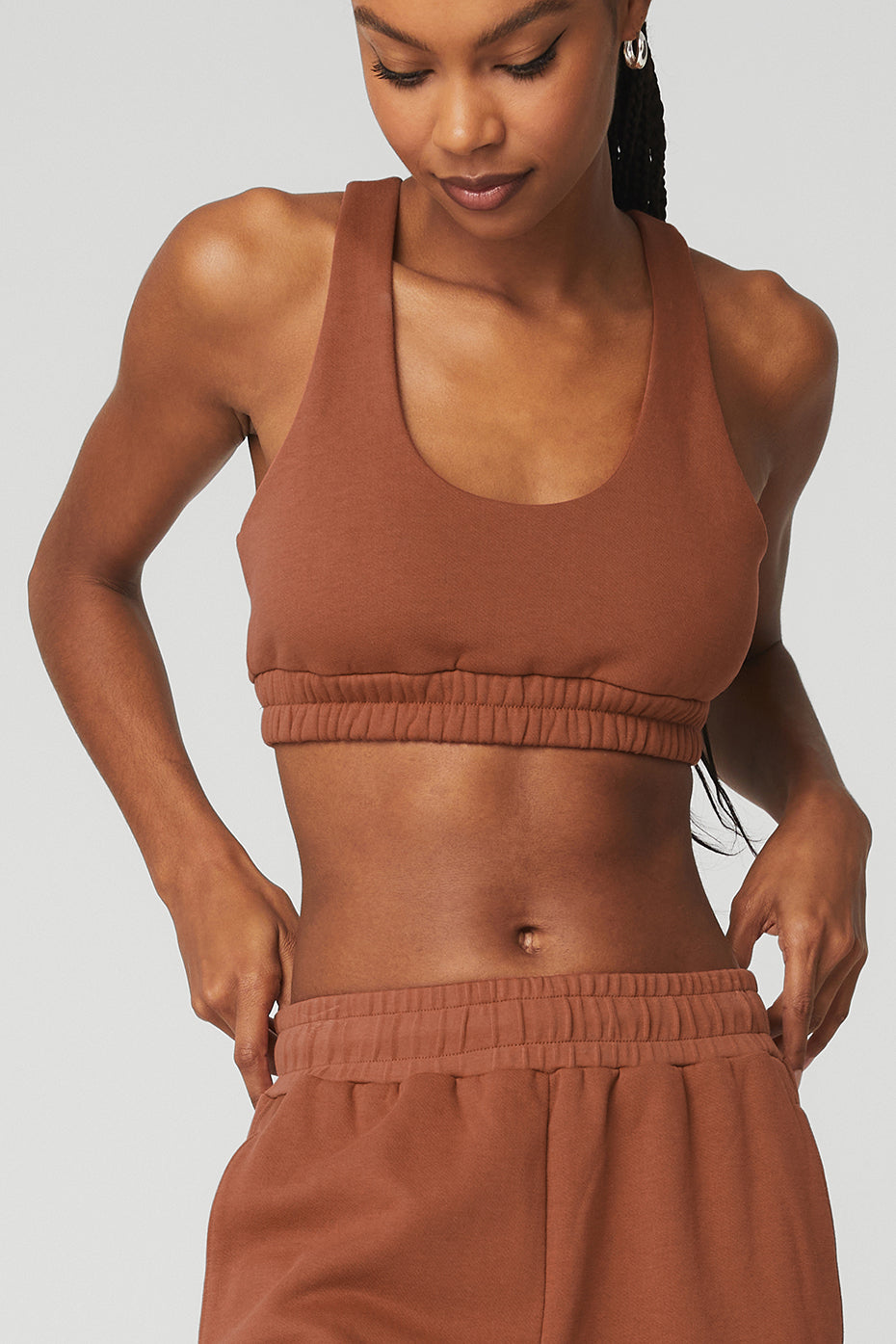 Scoop Neck Sweatshirt Bra & Courtside Tearaway Snap Pant Set