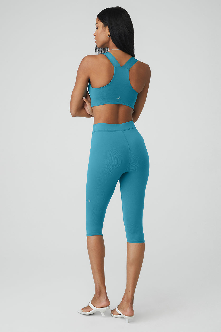 Airbrush Rev It Up Bra & Airbrush V-Cut Define Capri Set - Blue Splash