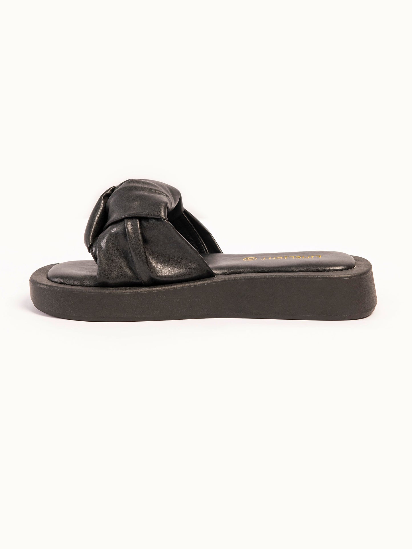 Knotted Flats