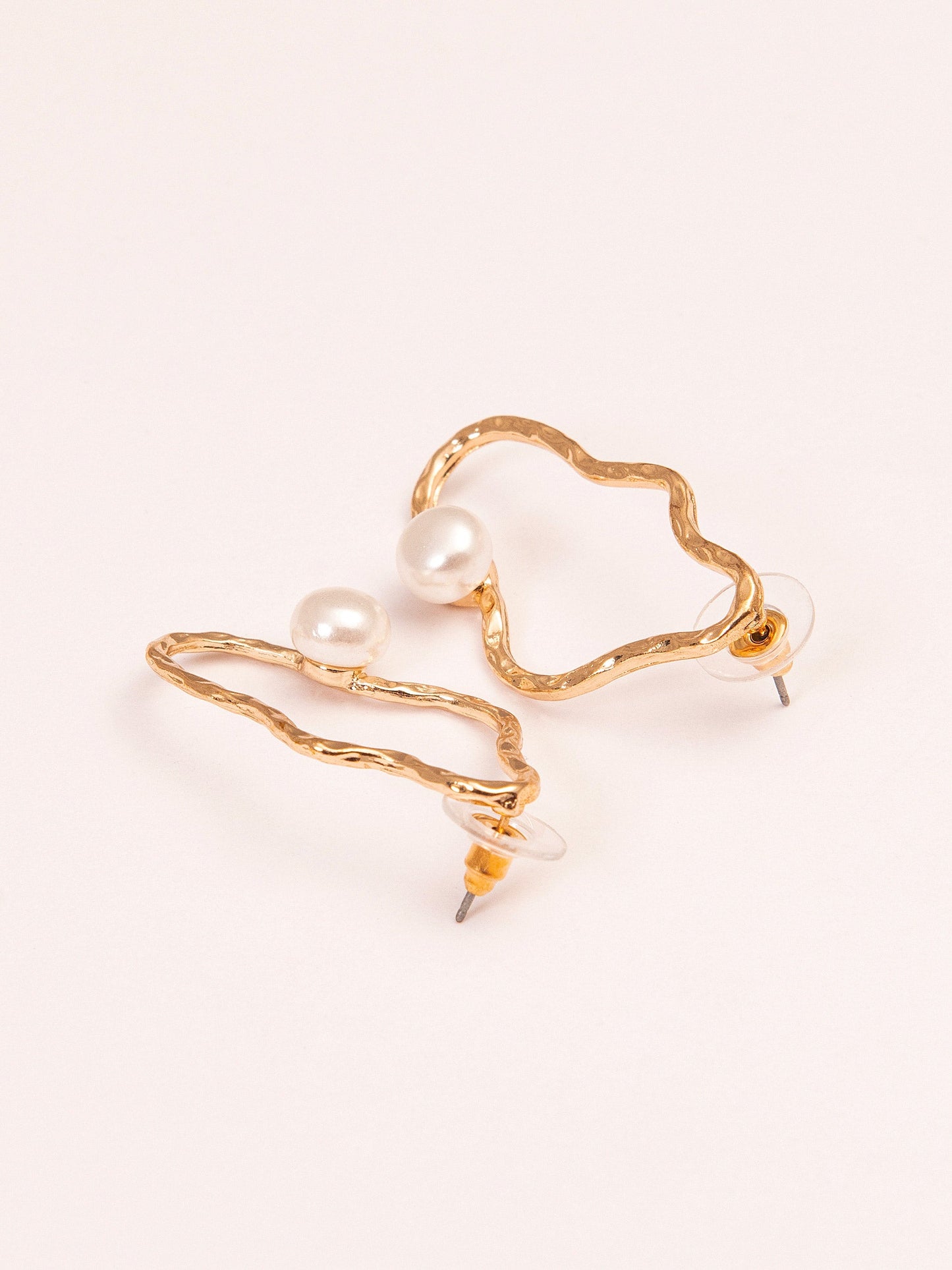 Twisted Pearl Earrings