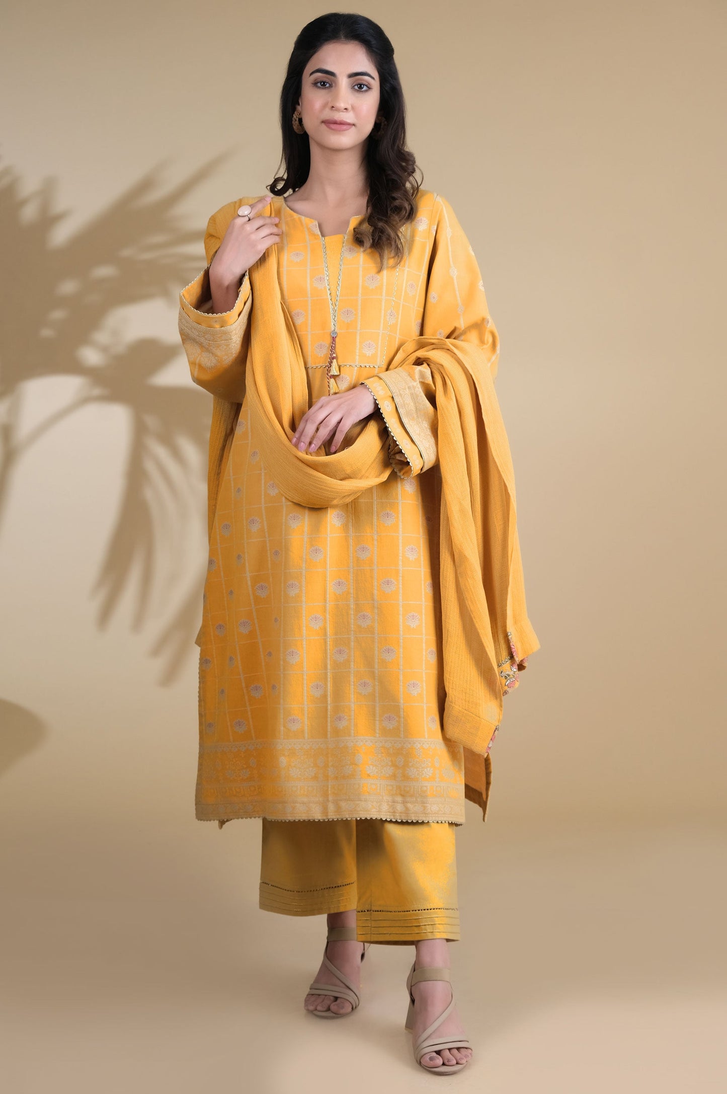 Unstitched 3 Piece Embroidered Jacquard Suit