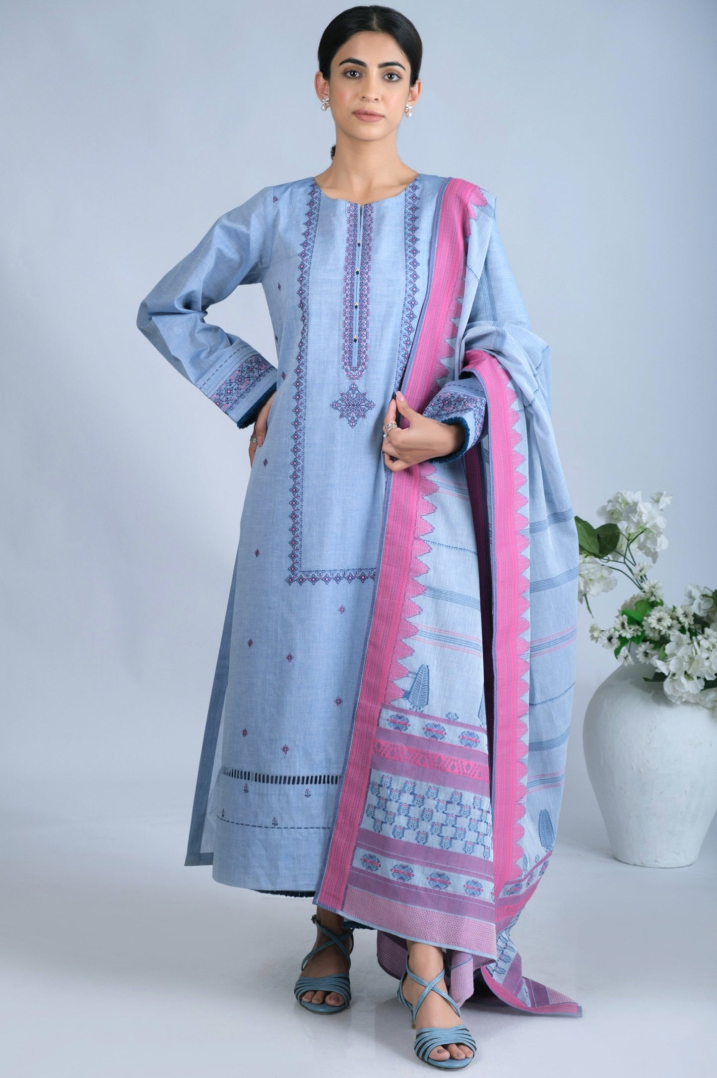 Unstitched 3 Piece Embroidered Yarn Dyed Jacquard Suit