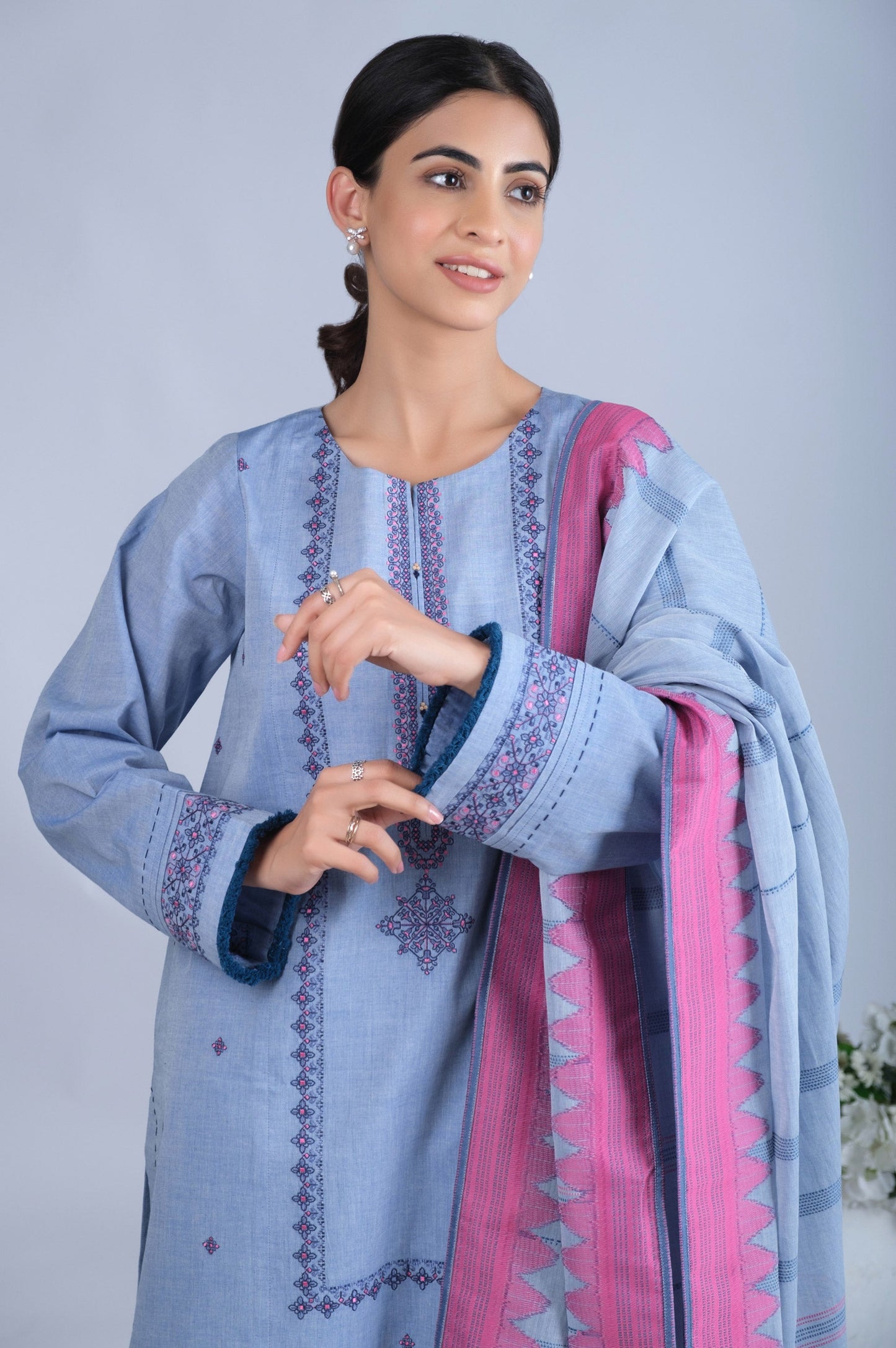 Unstitched 3 Piece Embroidered Yarn Dyed Jacquard Suit