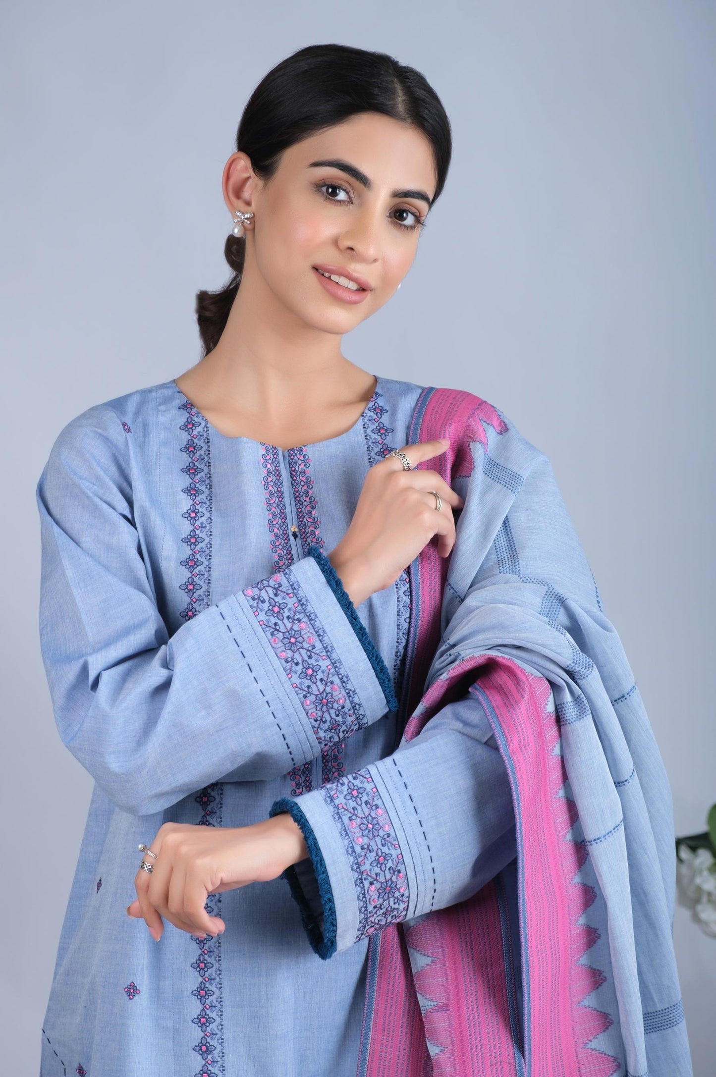 Unstitched 3 Piece Embroidered Yarn Dyed Jacquard Suit